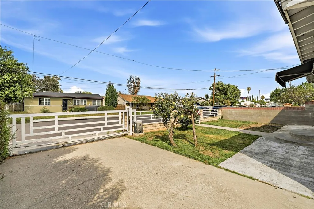 12040 Clora Pl, El Monte, CA 91732 photo 3