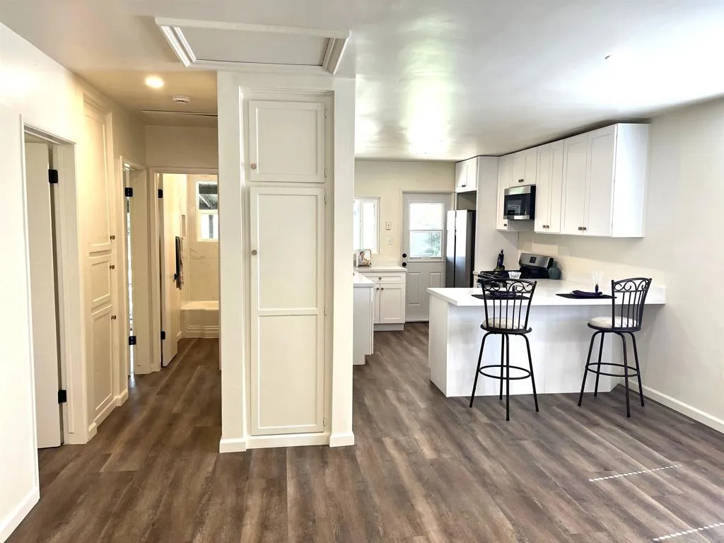 Additional image 8 of 424 N Lazard Street, San Fernando, CA 91340