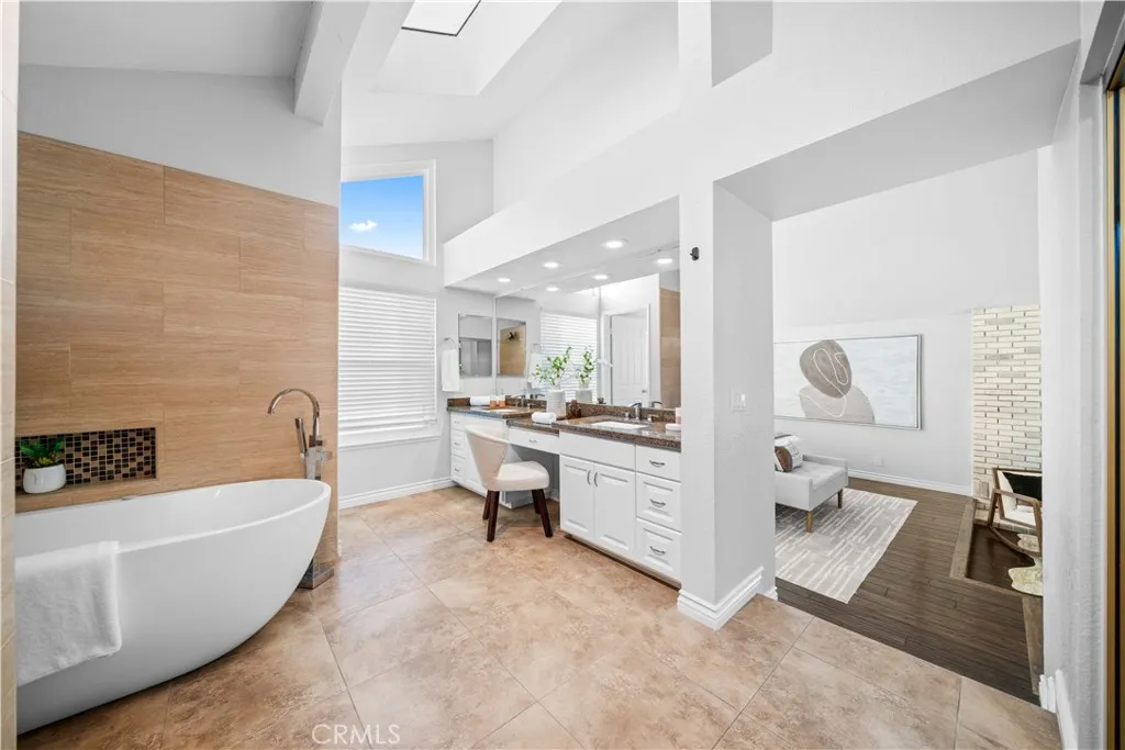 Additional image 95 of 41 Hermosa, Irvine, CA 92620