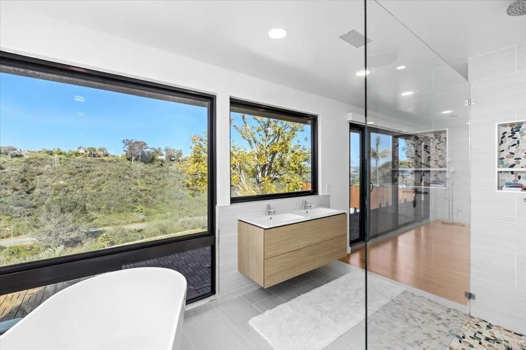Additional image 38 of 1560 Hawk View Dr, Encinitas, CA 92024