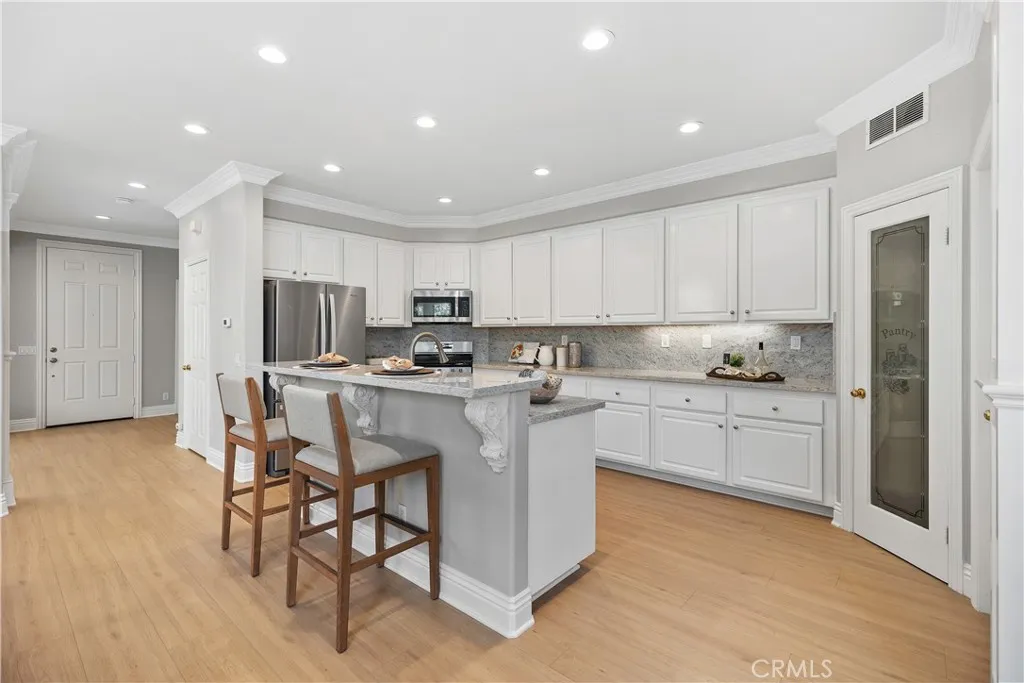Additional image 12 of 22 Apple Valley Vly, Irvine, CA 92602
