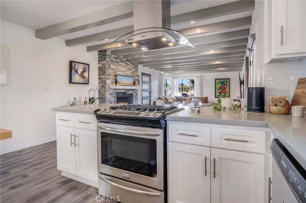 Additional image 100 of 310 W 32nd St, Long Beach, CA 90806