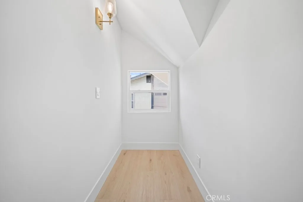Additional image 89 of 1676 W 24th St, Los Angeles, CA 90007