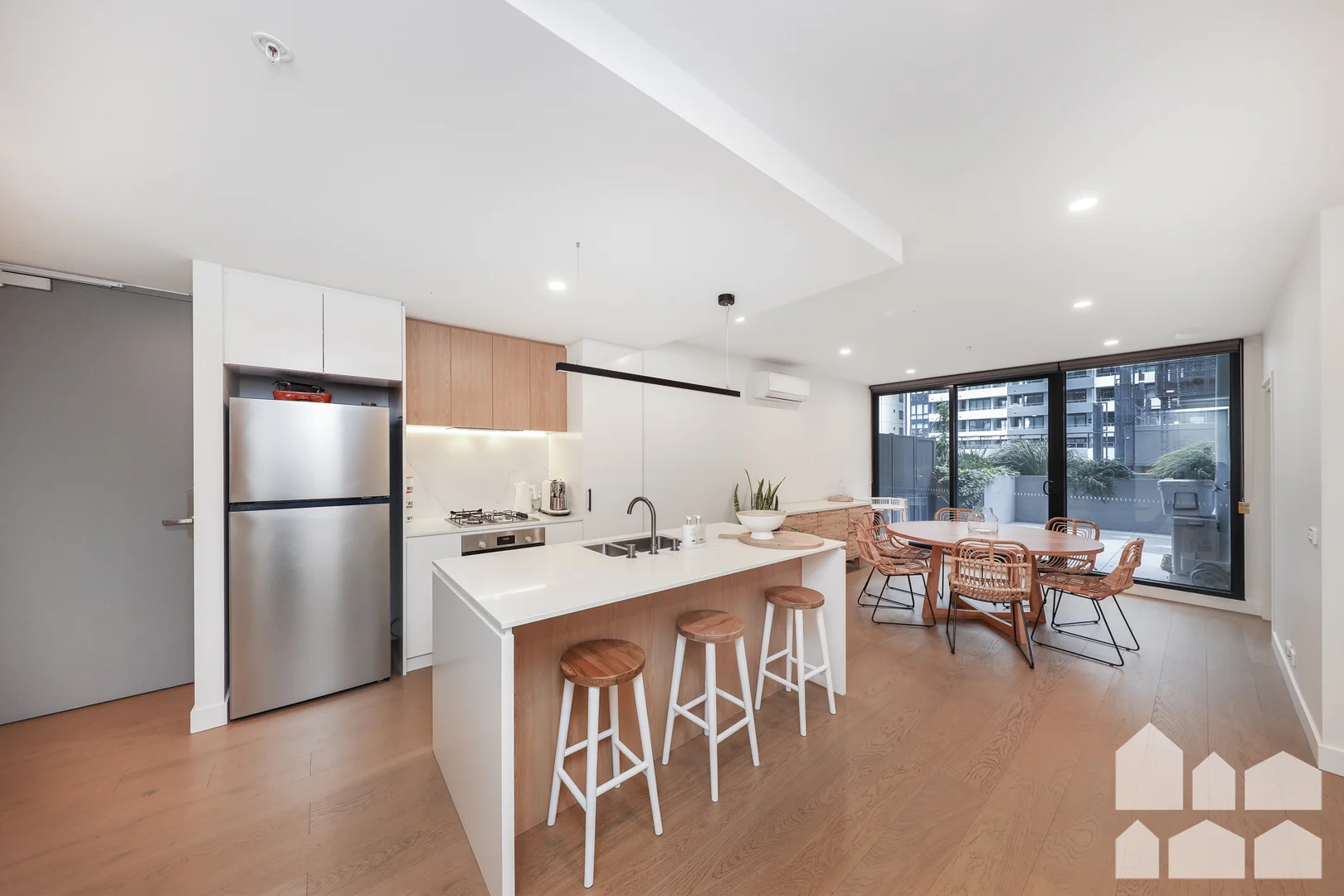 Additional image 2 of 518/1 Warde Street, Footscray VIC 3011