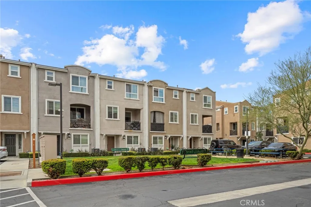 Additional image 52 of 14840 Maple Ter, Los Angeles, CA 91402