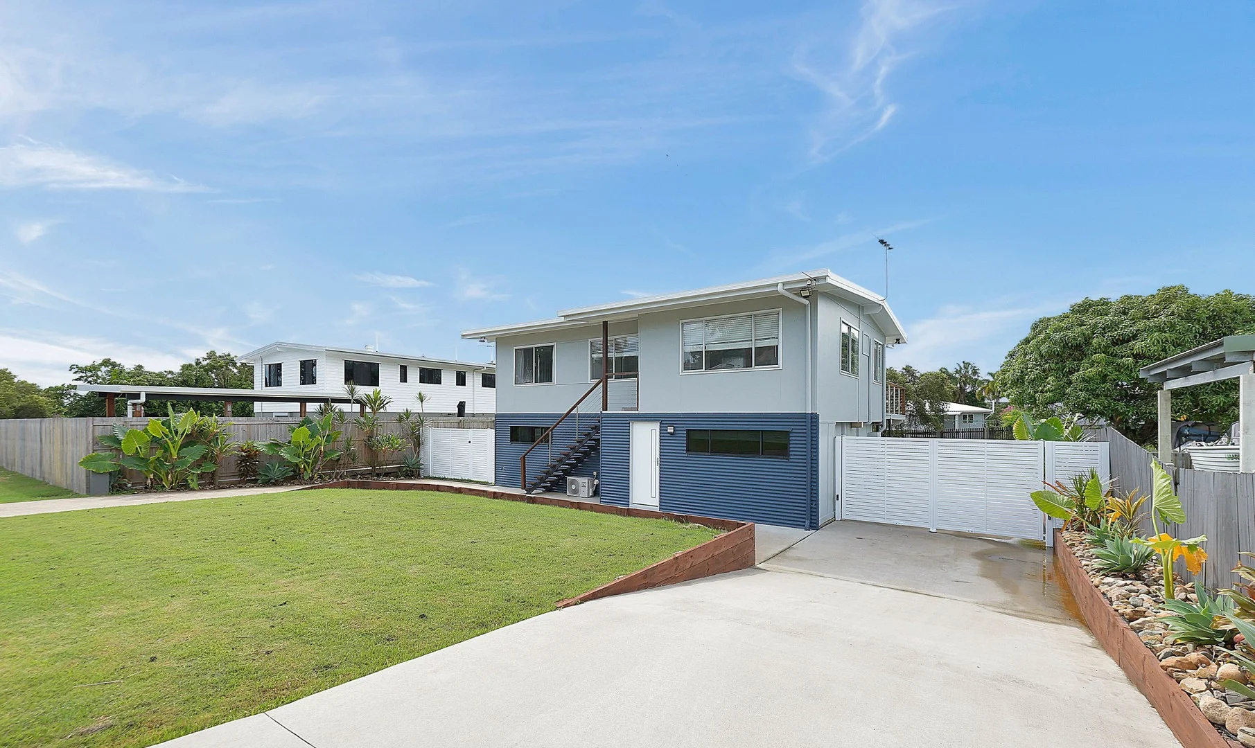 6 Alexander St, Rural View QLD 4740