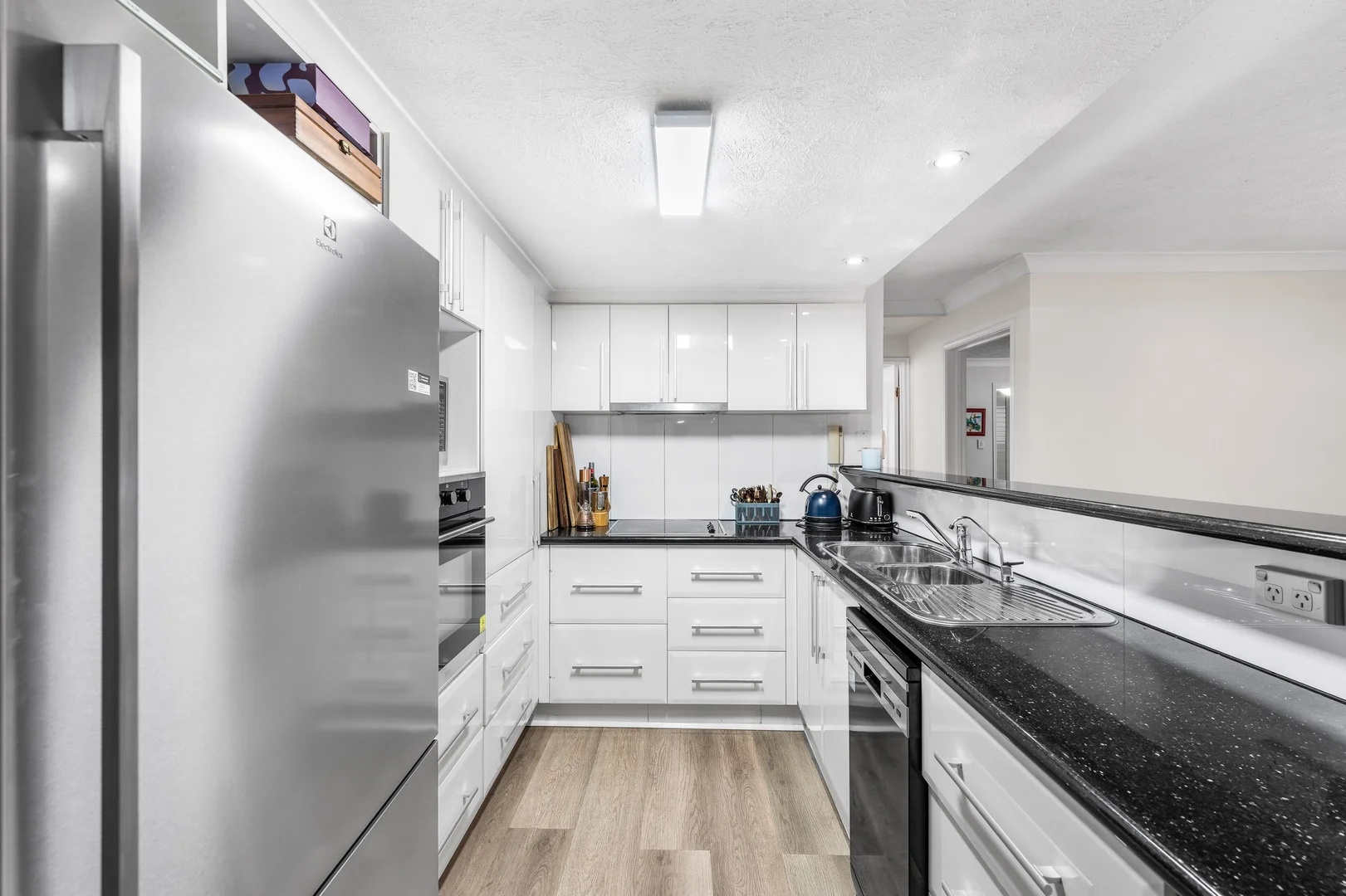 Additional image 8 of 6/19-23 George Street East, Burleigh Heads QLD 4220