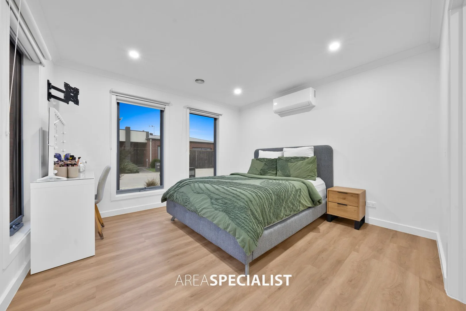 Additional image 6 of 2 Pinot Way, Pakenham VIC 3810