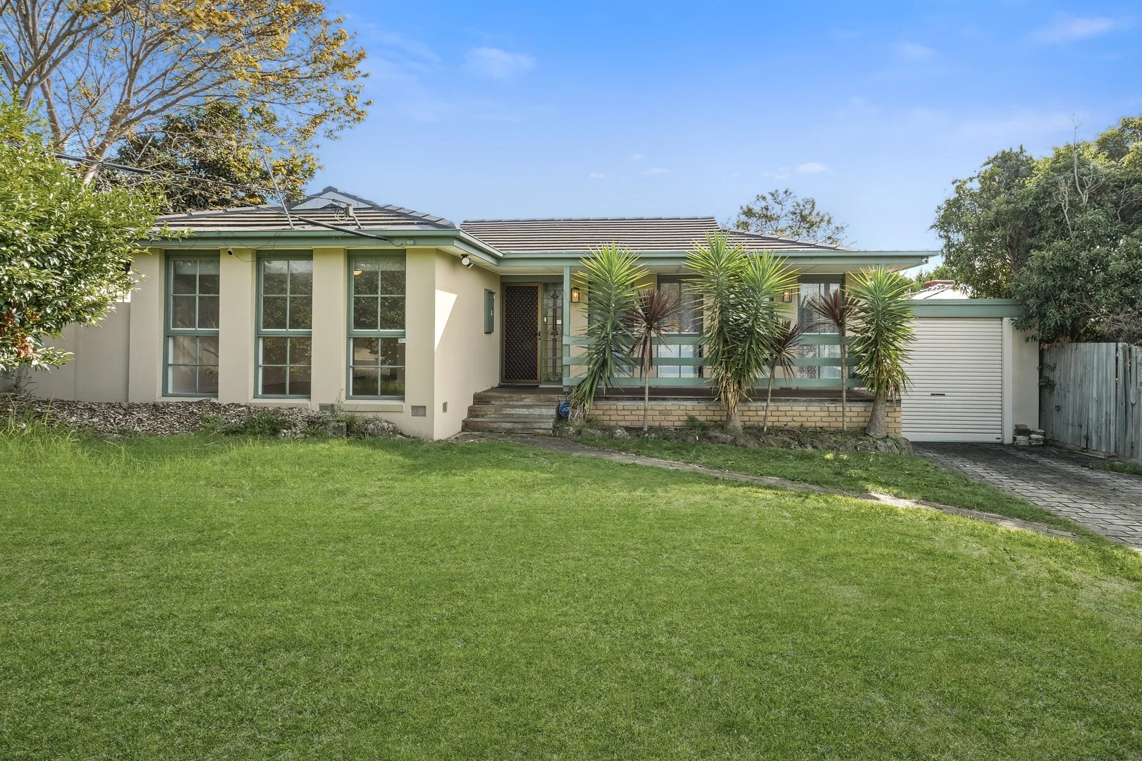 1 Sutherland Court, Mulgrave VIC 3170