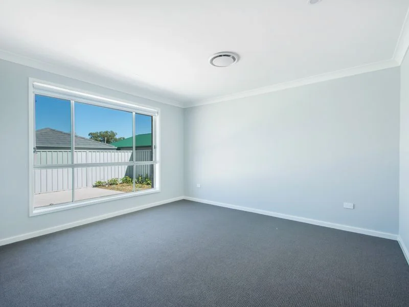 Additional image 3 of 2/64 Pembroke Street, Cambridge Park NSW 2747