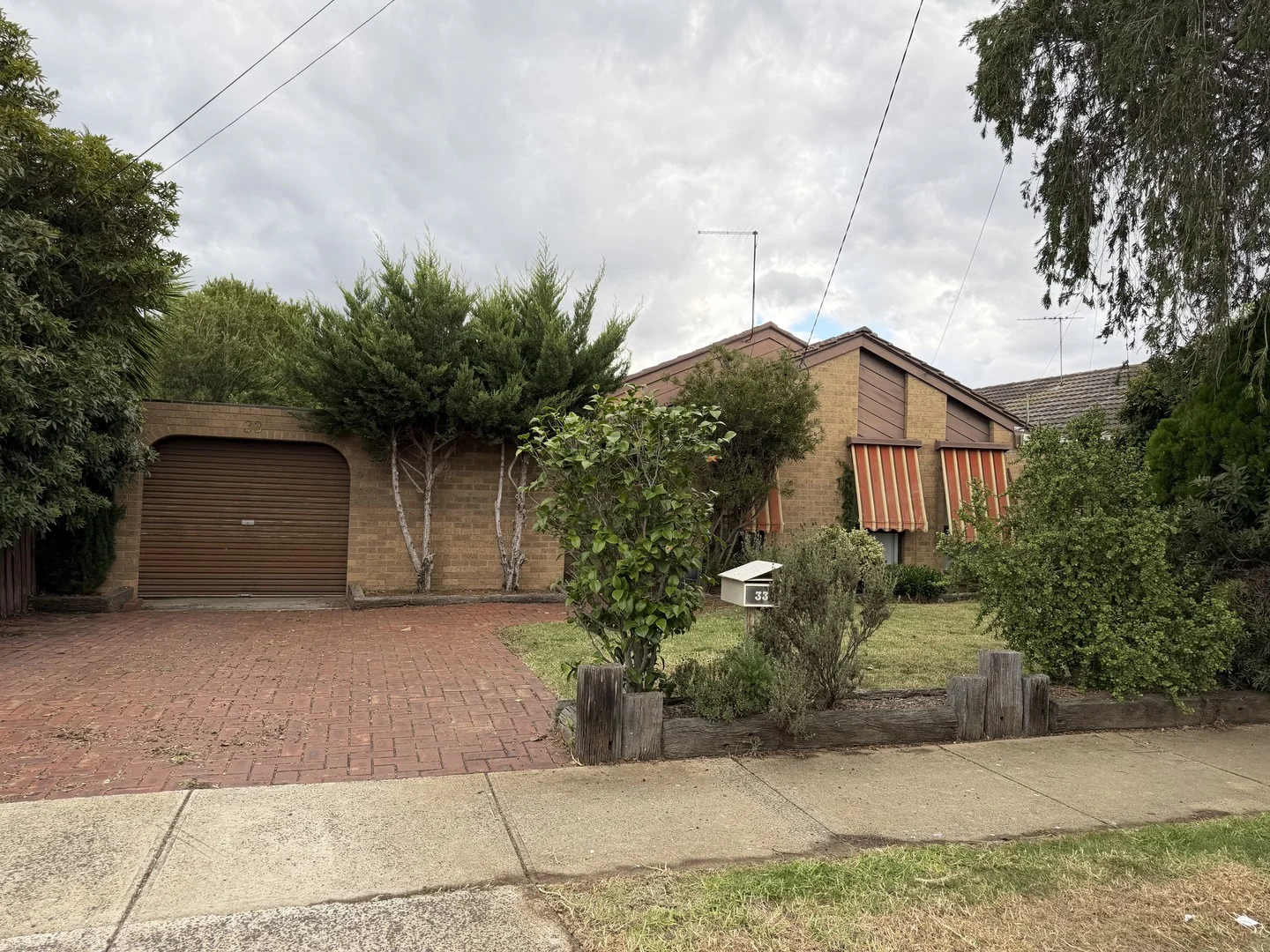 33 Burleigh Road, Melton VIC 3337