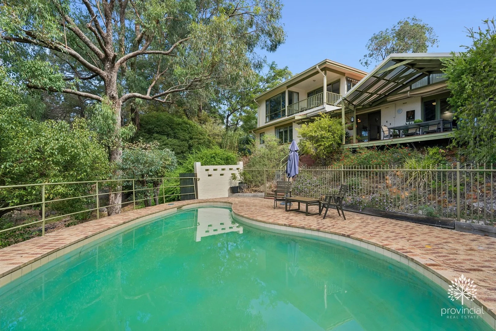 8 Echo Road, Kalamunda WA 6076