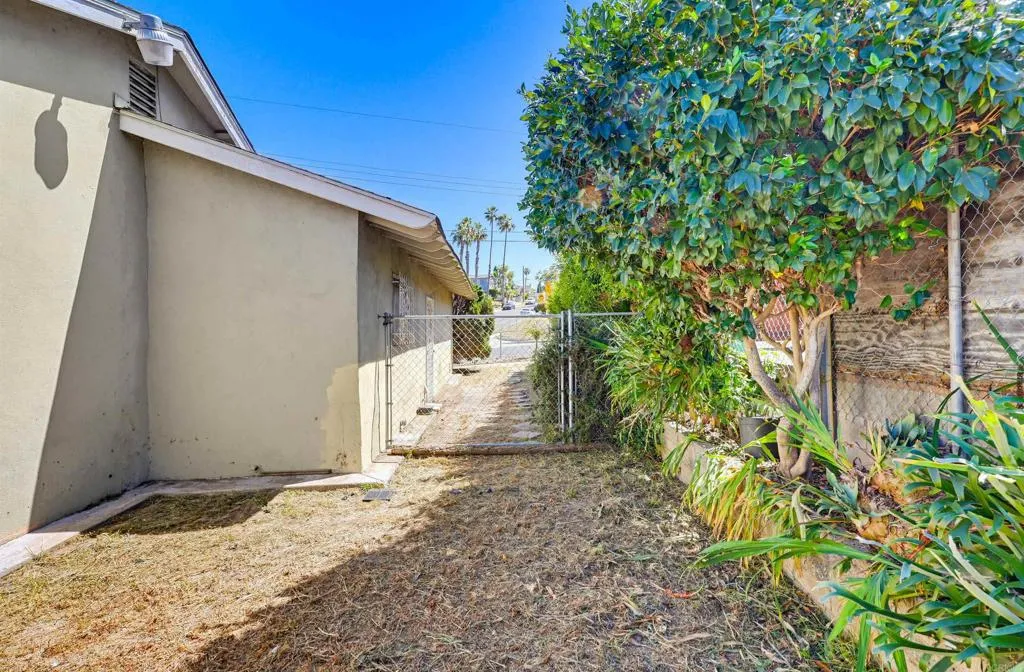 Additional image 91 of 7128 Jacmar Avenue, San Diego, CA 92114