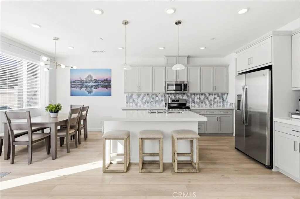 Additional image 3 of 1119 Barry Place, Escondido, CA 92026