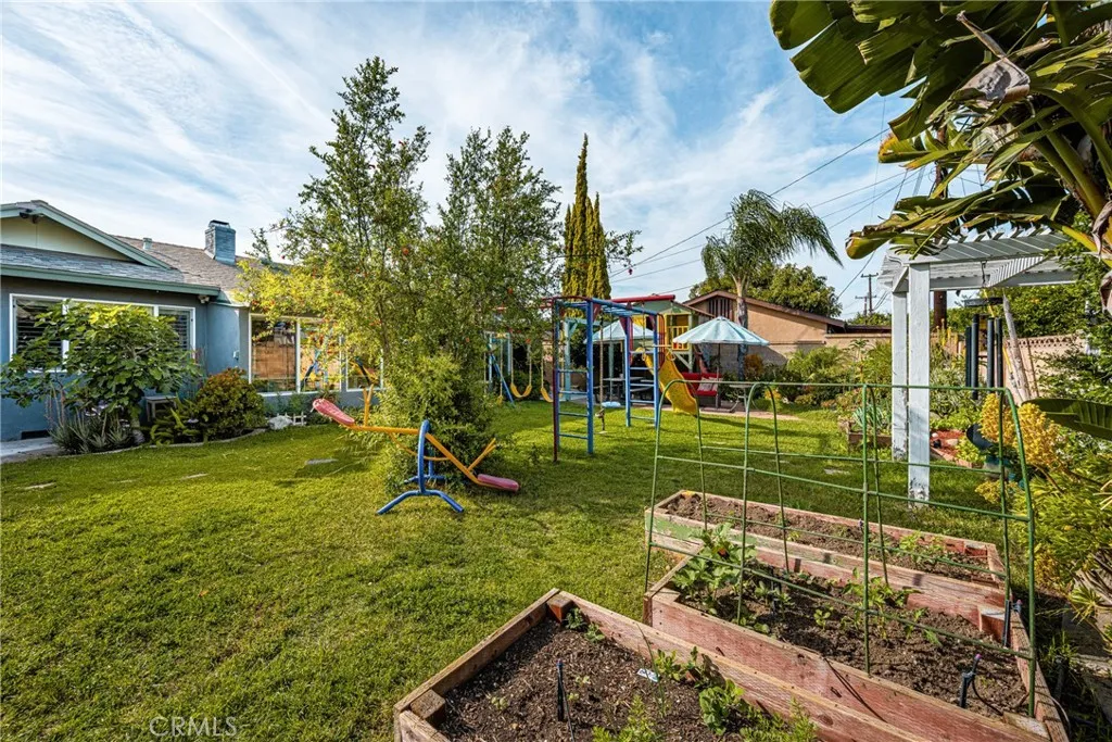Additional image 76 of 909 N Cleveland St, Orange, CA 92867