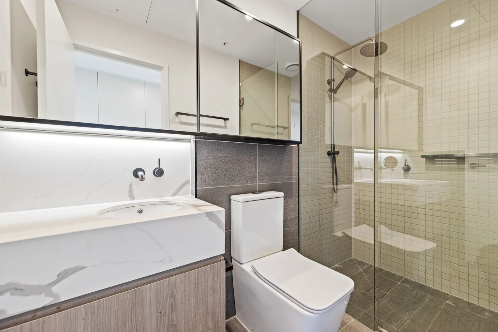 Additional image 11 of 808/393 Spencer St, West Melbourne VIC 3003