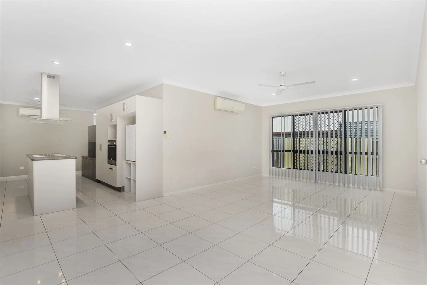 Additional image 4 of 34 Donostia Crescent, Bushland Beach QLD 4818