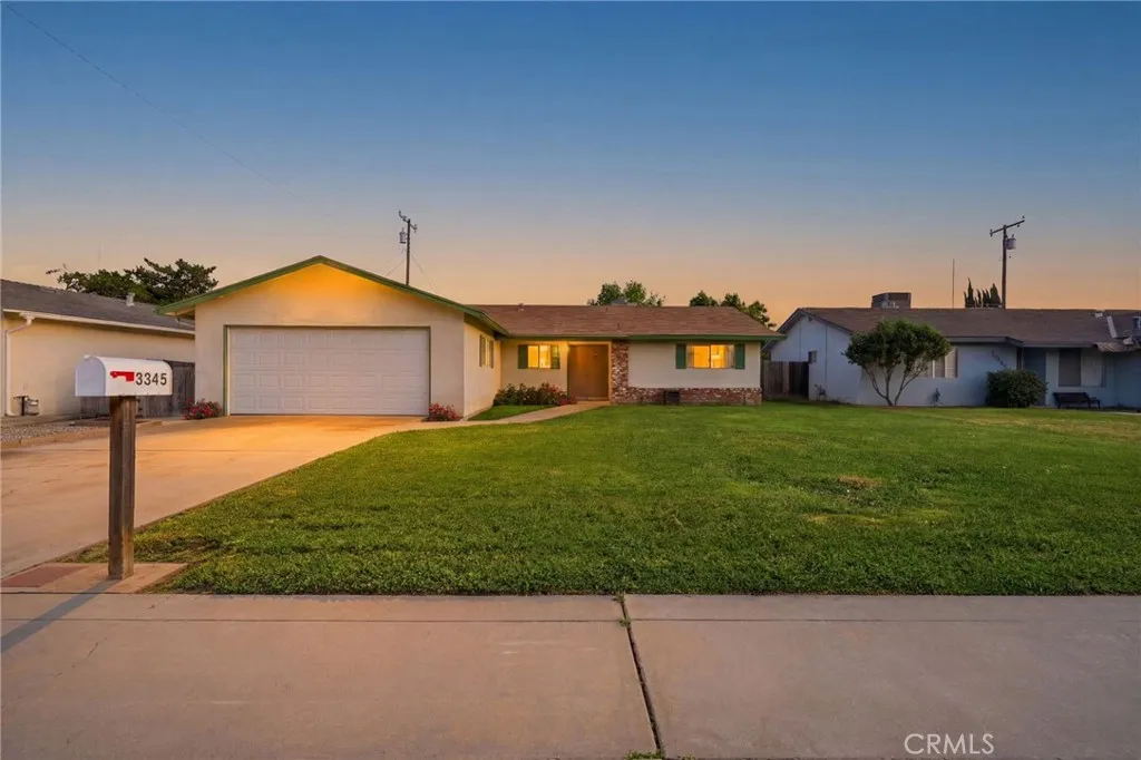 3345 W Laurel Ave, Visalia, CA 93277 photo 3