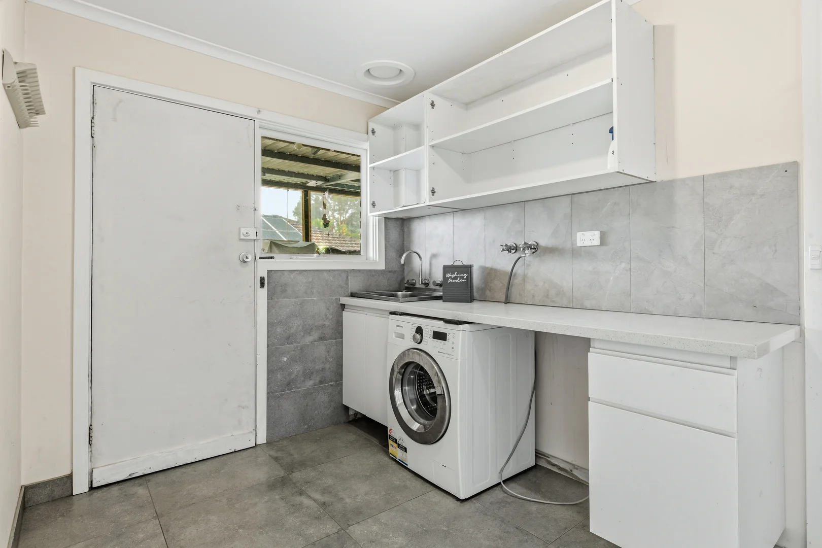 Additional image 9 of 1 Sutherland Court, Mulgrave VIC 3170