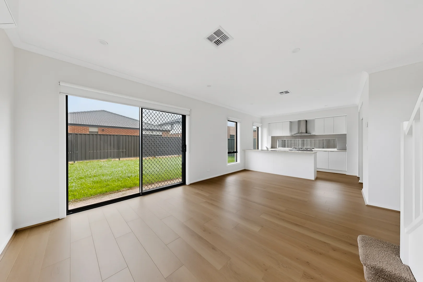 Additional image 4 of 37 Royal Mile Avenue, Berwick VIC 3806
