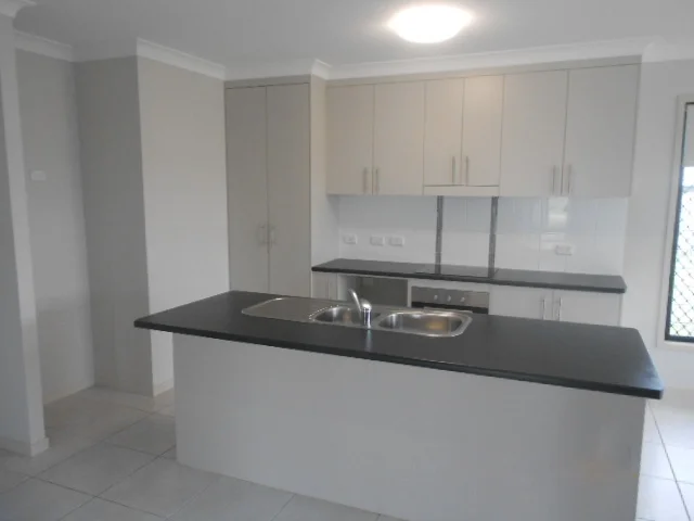 Additional image 3 of 77 Bilbao Place, Bushland Beach QLD 4818