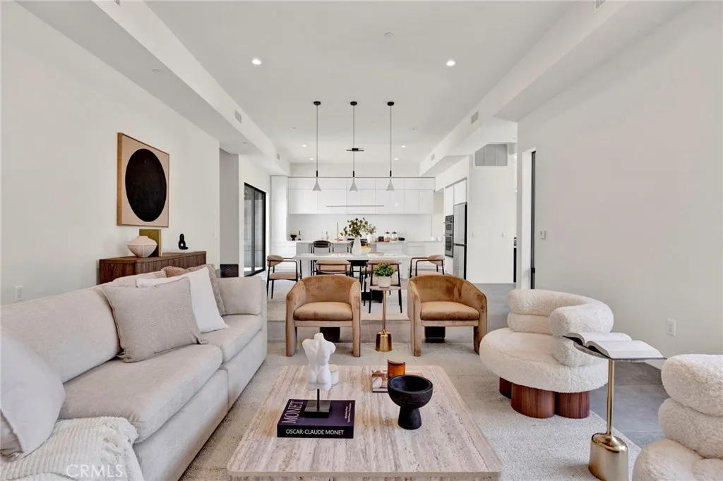 Additional image 18 of 325 W Grandview Avenue, Sierra Madre, CA 91024