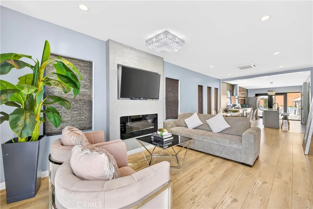 Additional image 3 of 2615 Clyde Ave, Los Angeles, CA 90016