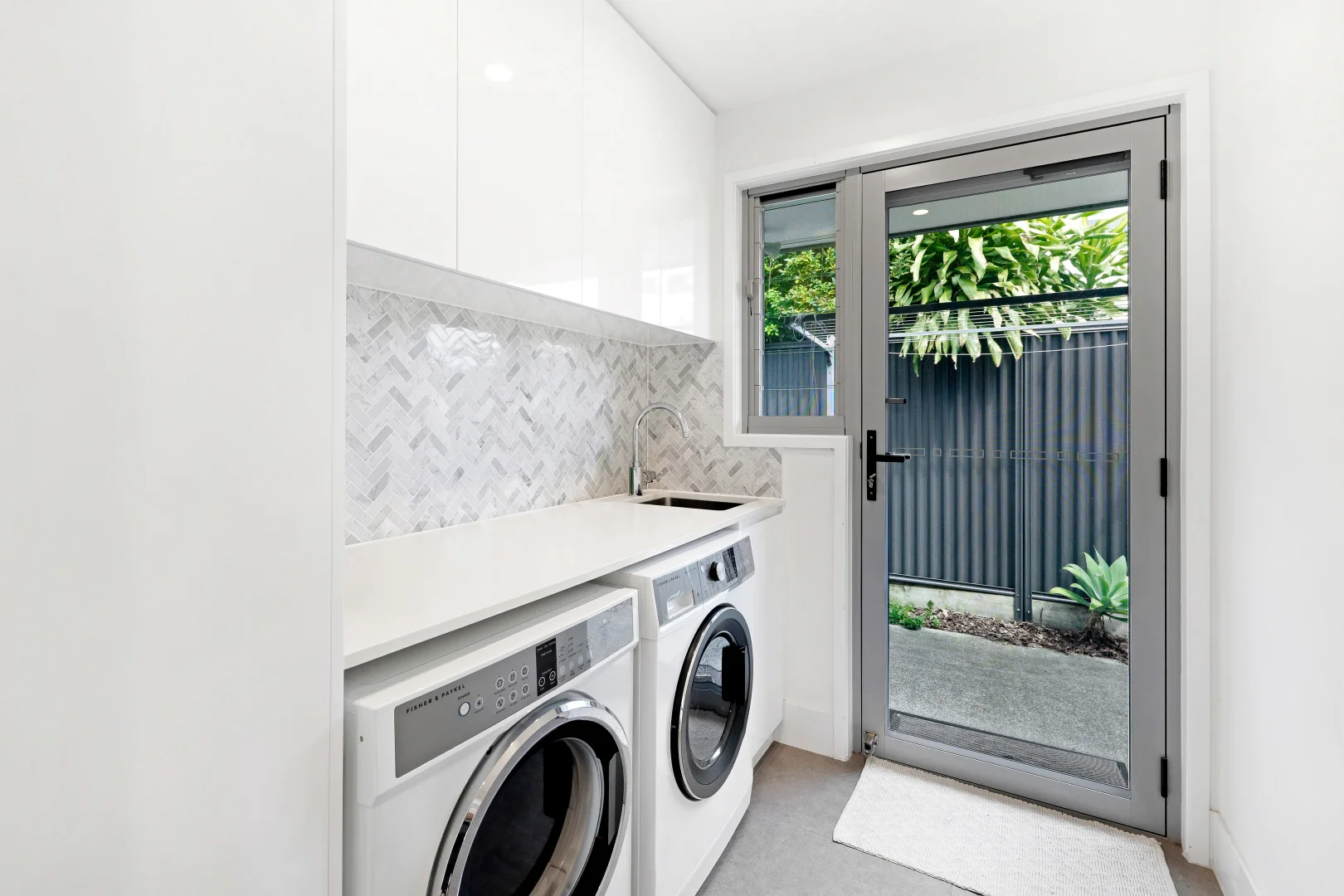 Additional image 17 of 14 Robin Avenue, Paradise Point QLD 4216
