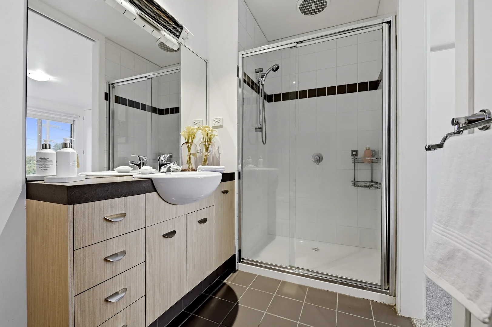 Additional image 17 of 1/30 Warnes Road, Mitcham VIC 3132
