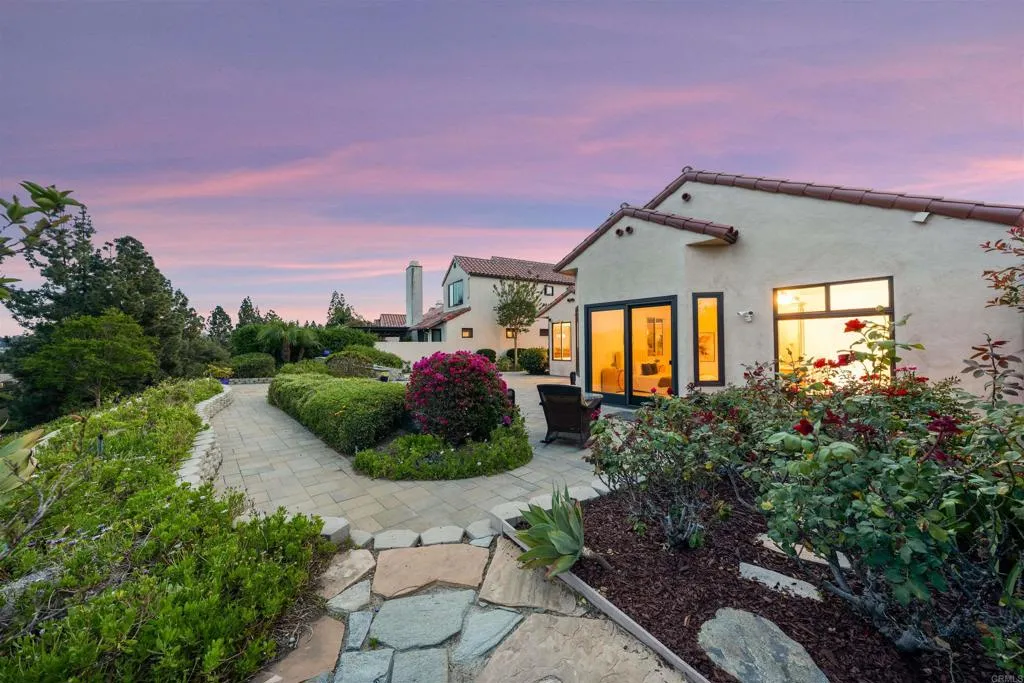 Additional image 101 of 12055 Tretagnier Circle, Rancho Bernardo (San Diego), CA 92128