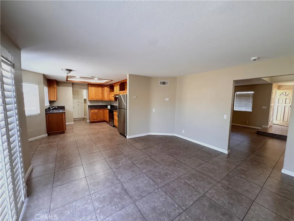 Additional image 32 of 2344 N Teakwood Avenue, Rialto, CA 92377