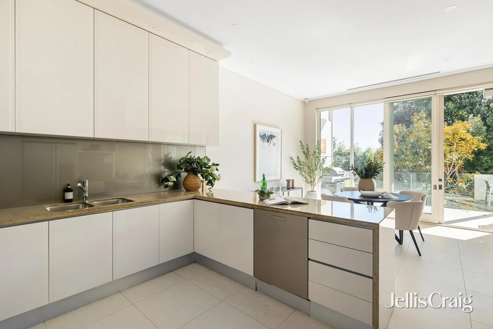 Additional image 6 of 8/17 Myamyn Street, Armadale VIC 3143