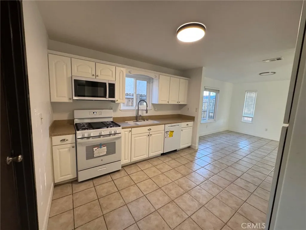 Additional image 136 of 10333 Tamarisk Avenue, Hesperia, CA 92345