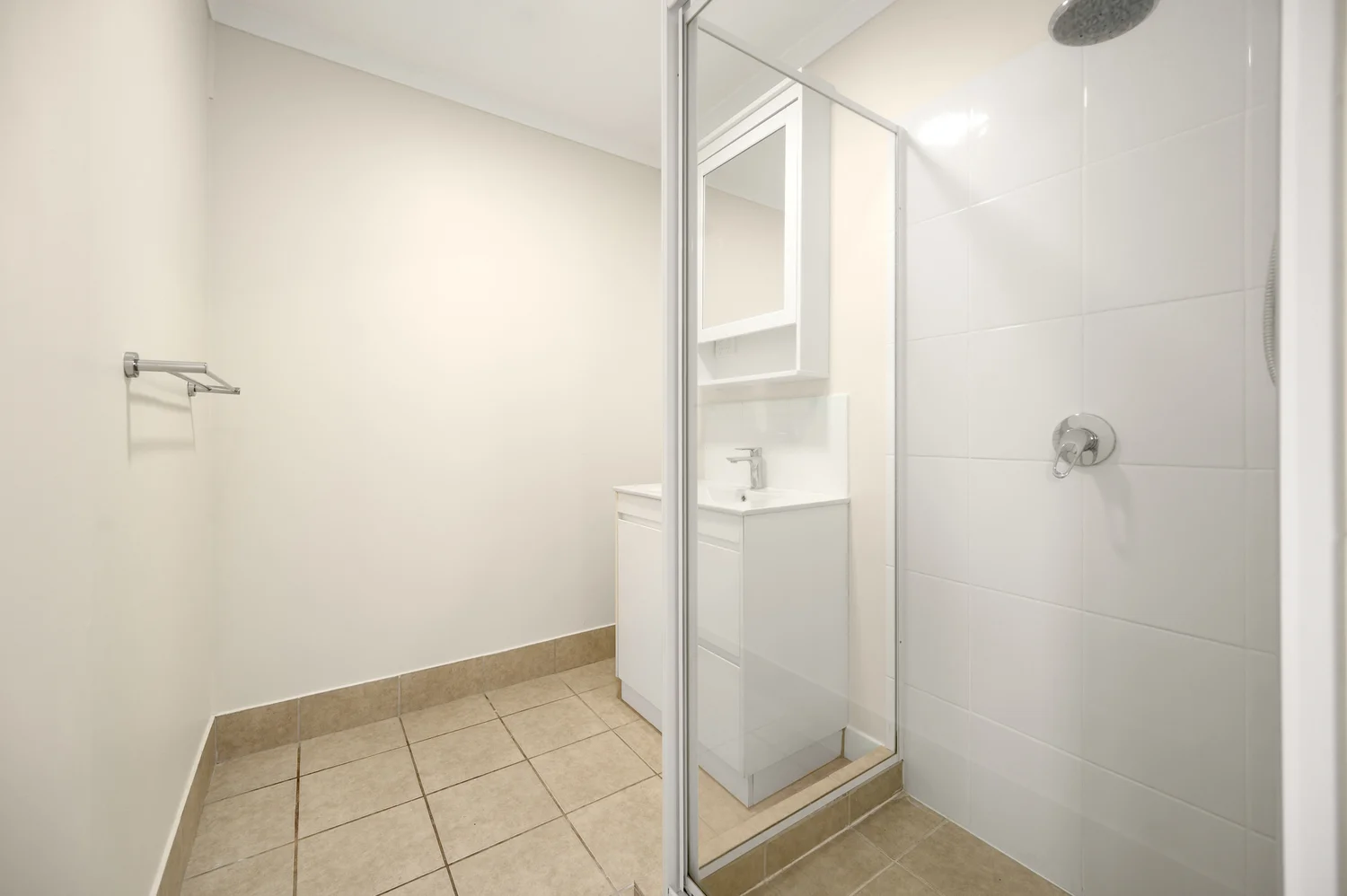 Additional image 11 of 160 Benowa Road, Southport QLD 4215