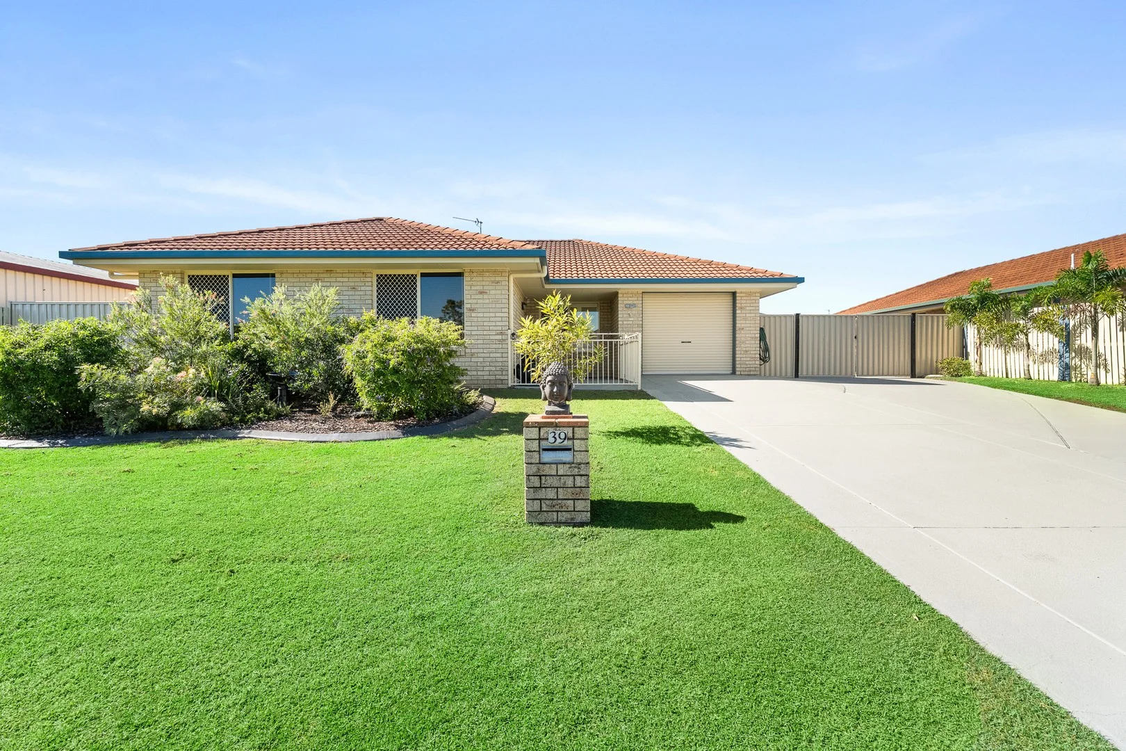 39 Foreshore Drive, Urangan QLD 4655