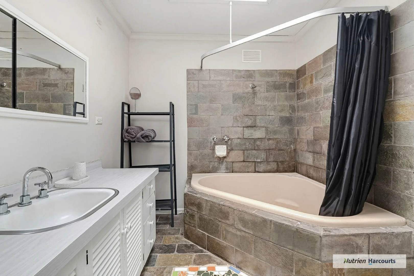 Additional image 12 of 2 Doolans Lane, Kilmore VIC 3764