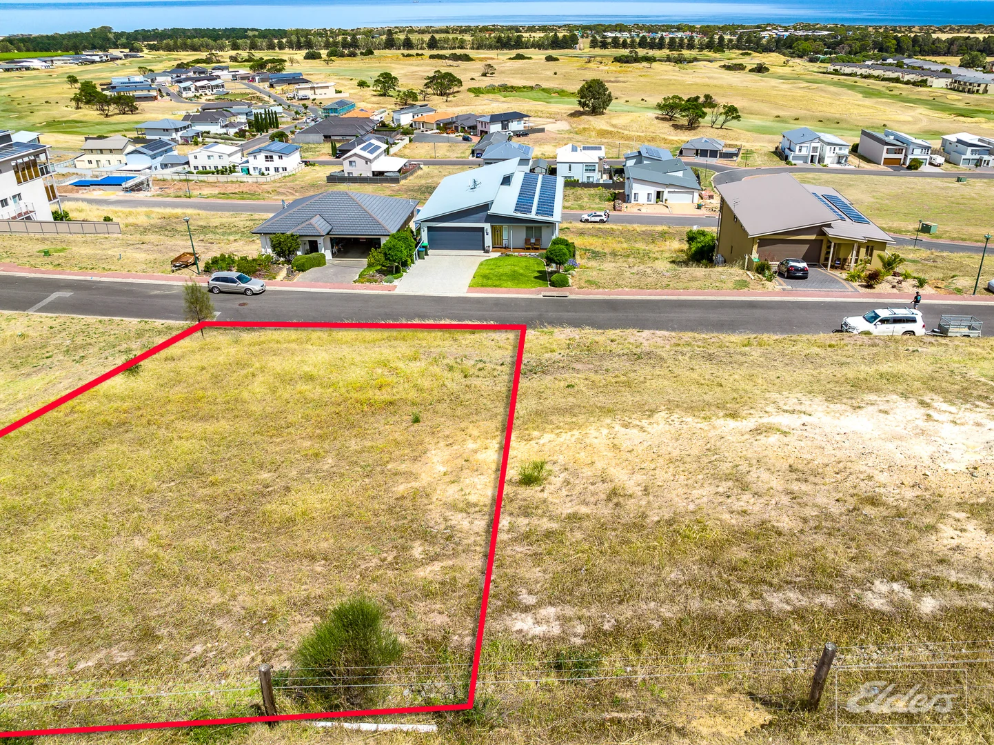 Additional image 4 of 18 Cherry Hills Crescent, Normanville SA 5204