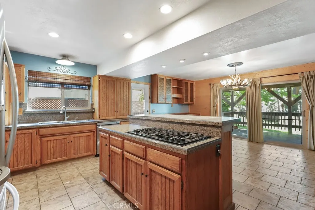 Additional image 15 of 21645 Jobs Peak Road, Cedarpines Park, CA 92322