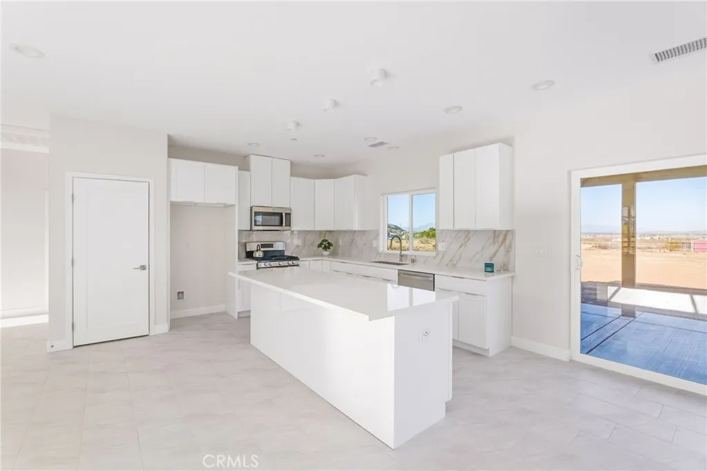 Additional image 68 of 15192 Barbara, Apple Valley, CA 92307