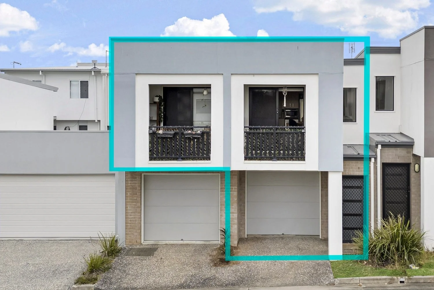 2/10 Banksia Road, Coomera QLD 4209