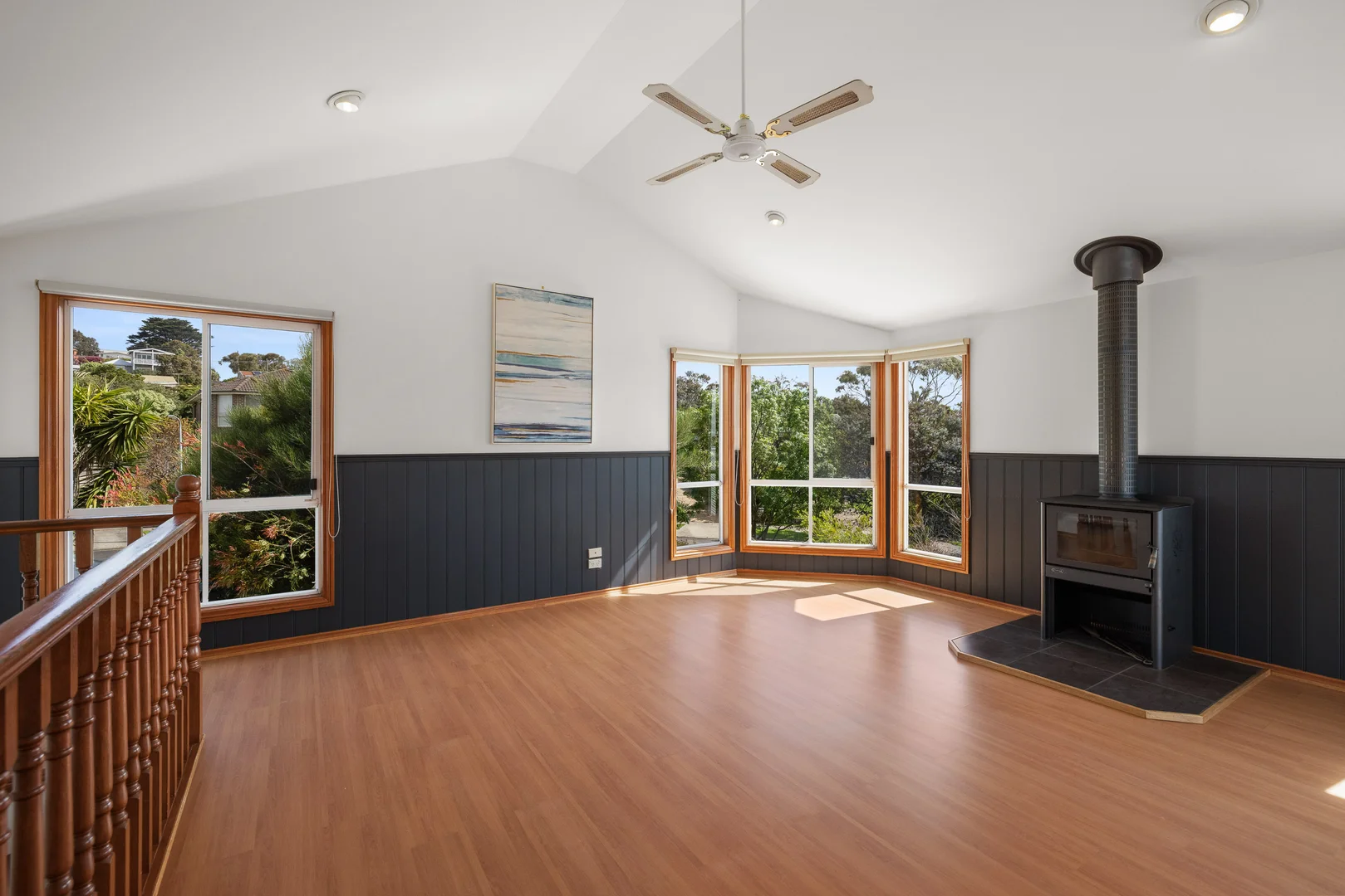 Additional image 3 of 2 Tingara Close, San Remo VIC 3925