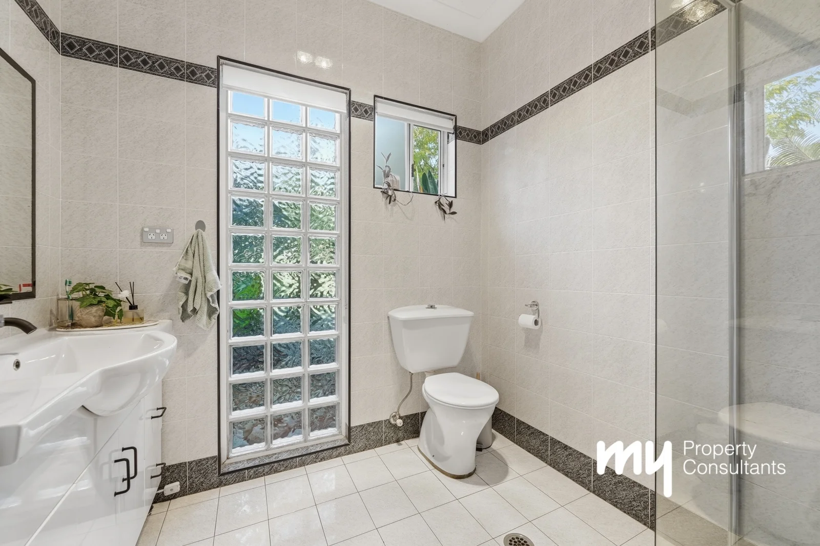 Additional image 13 of 9 Rofe Place, Grasmere NSW 2570