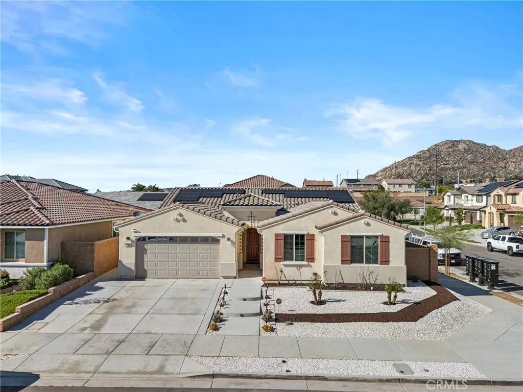 Additional image 3 of 718 Torrey Court, Perris, CA 92571