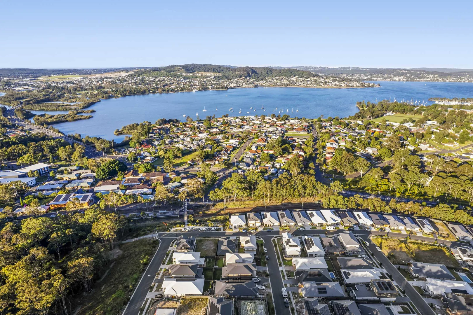 Additional image 30 of 4 Pelican St, Teralba NSW 2284