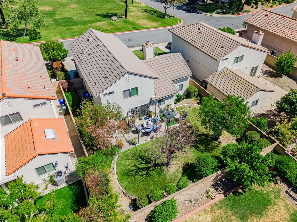 2285 Wisteria Ave, Upland, CA 91784
