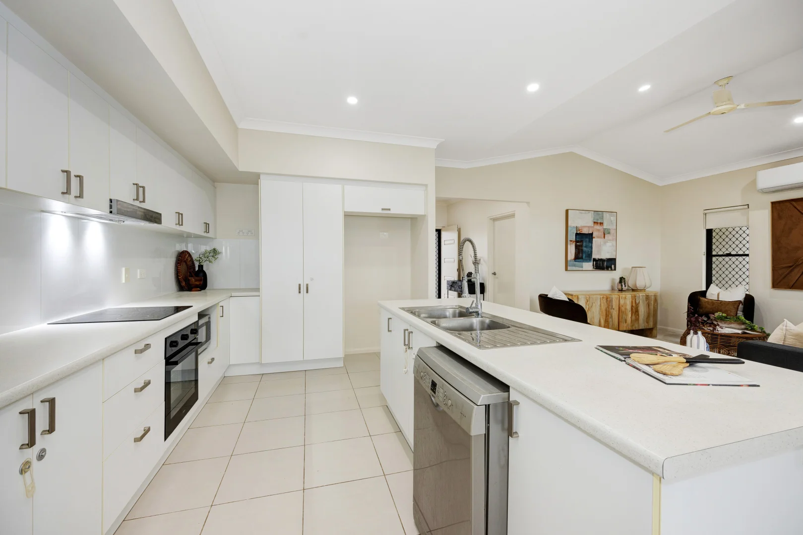Additional image 5 of 13 Lochern Way, Bushland Beach QLD 4818