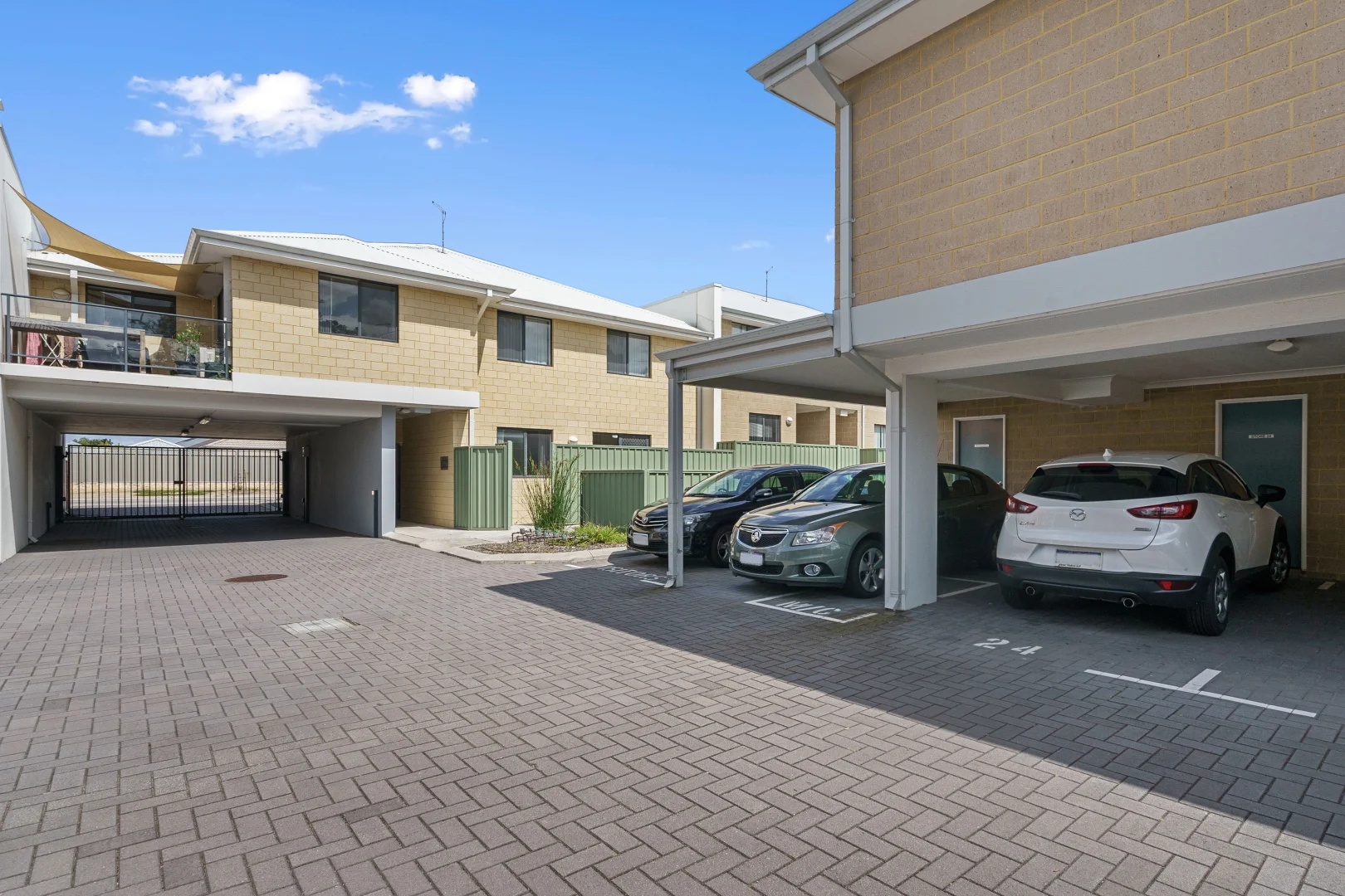 Additional image 24 of 24/10 Whitlock Road, Queens Park WA 6107