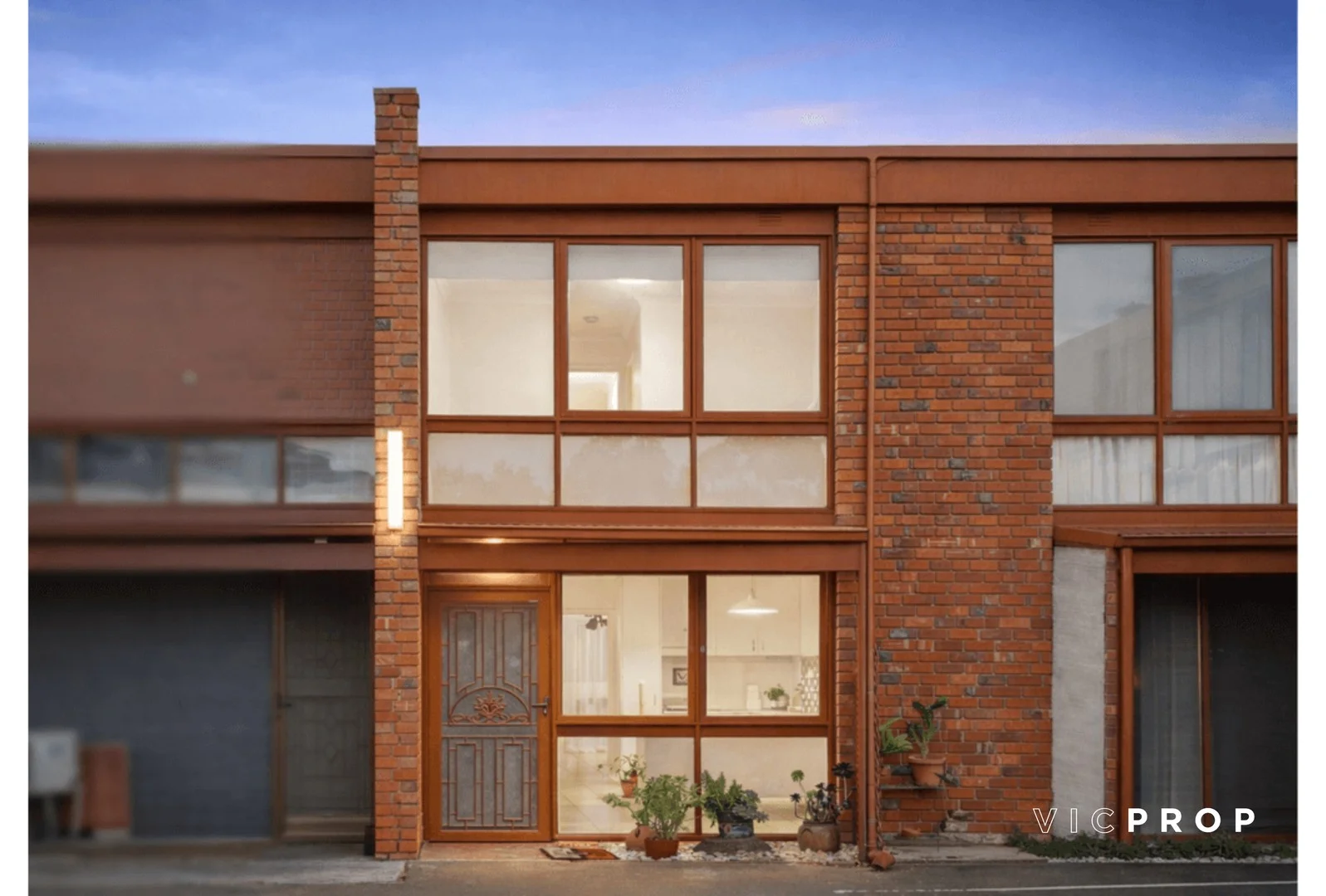 18/20 Talmage Street, Albion VIC 3020