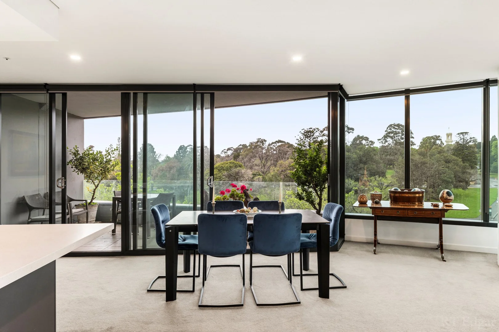 611/250 St Kilda Road, Southbank VIC 3006
