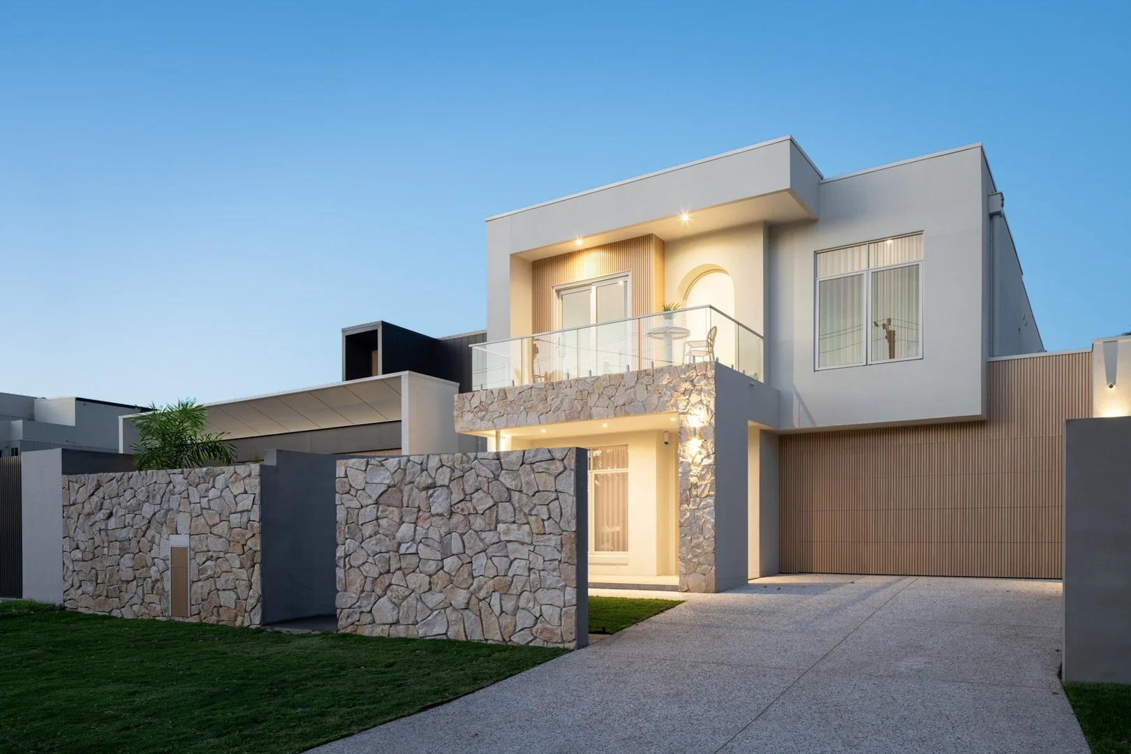 Additional image 5 of 19A Vespa Crescent, Isle Of Capri QLD 4217